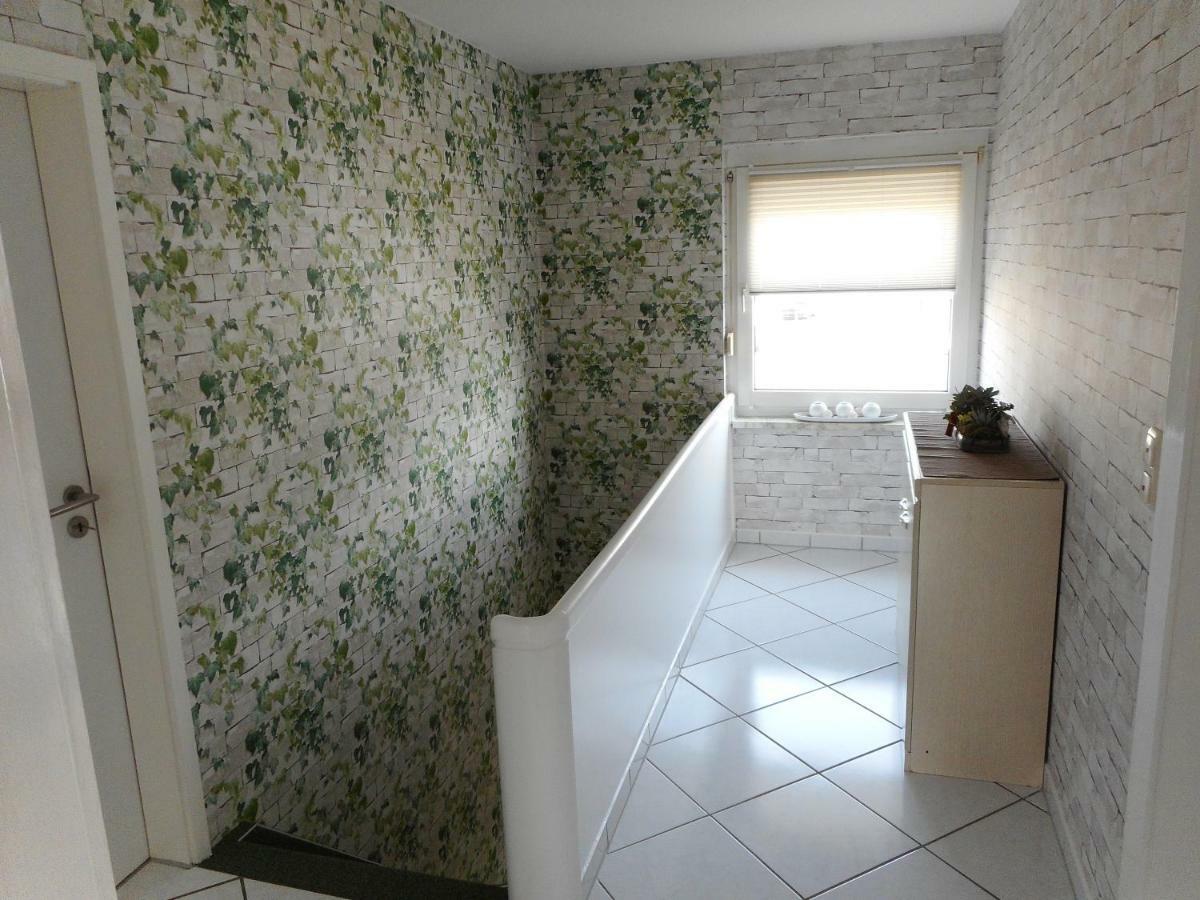 Modernes Ferienhaus Der Besonderen Art Mit Garten Lohne  Exterior photo
