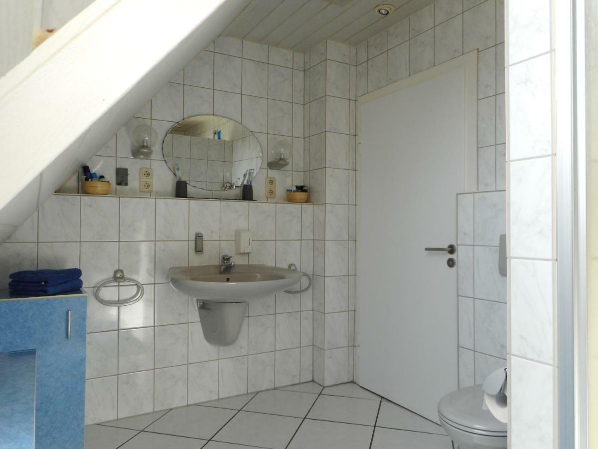 Modernes Ferienhaus Der Besonderen Art Mit Garten Lohne  Exterior photo