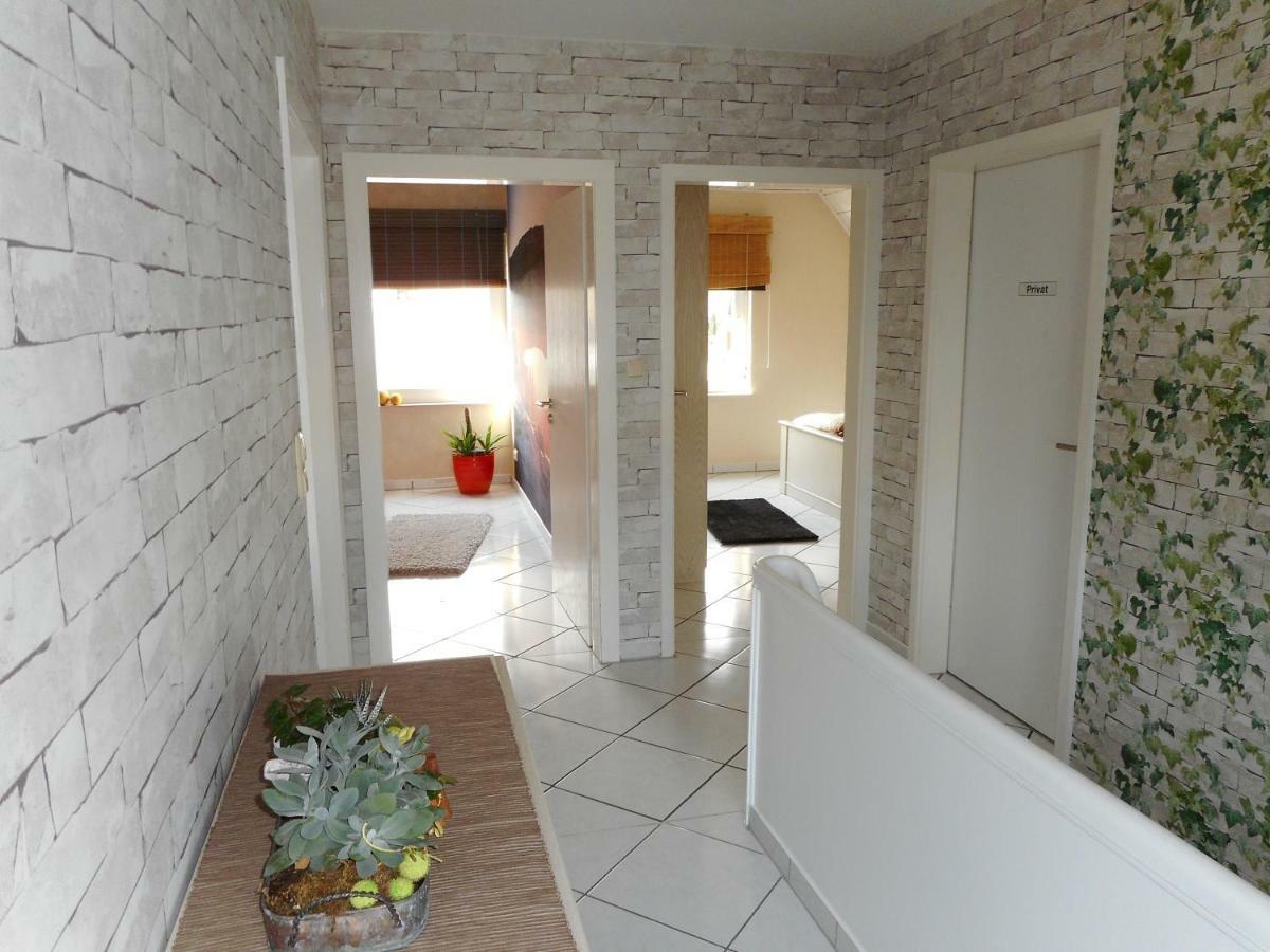 Modernes Ferienhaus Der Besonderen Art Mit Garten Lohne  Exterior photo